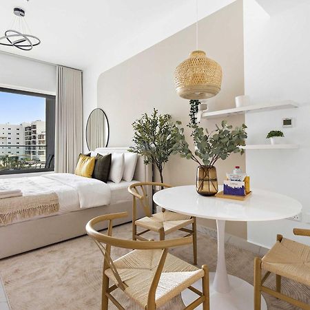 Silkhaus Chic Studio Near Masdar City Park Абу-Даби Экстерьер фото